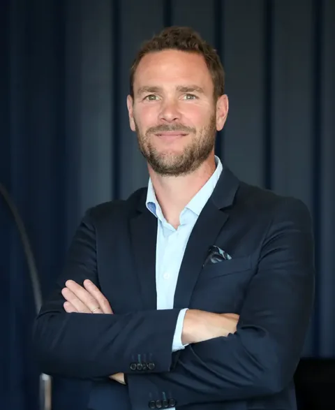 Romain Sartre, associé conseiller en gestion de patrimoine chez ARTES Patrimoine